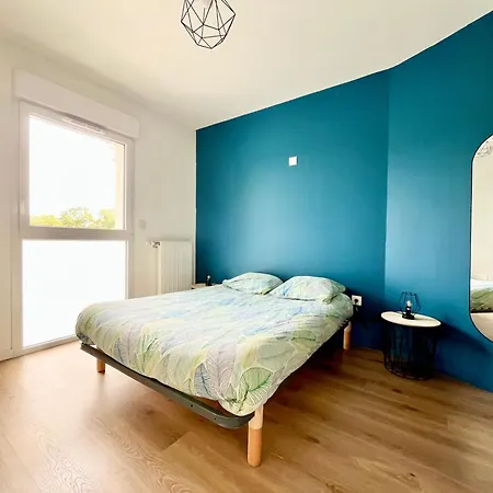 Superbe Extérieur, 2 Chambres, Parking * La Rochelle (Charente-Maritime)