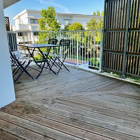 Superbe Extérieur, 2 Chambres, Parking Apartamento